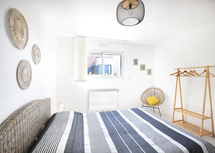 Les Euphorbes - Charmante Maison Avec Vue Saint-Georges-de-la-Riviere